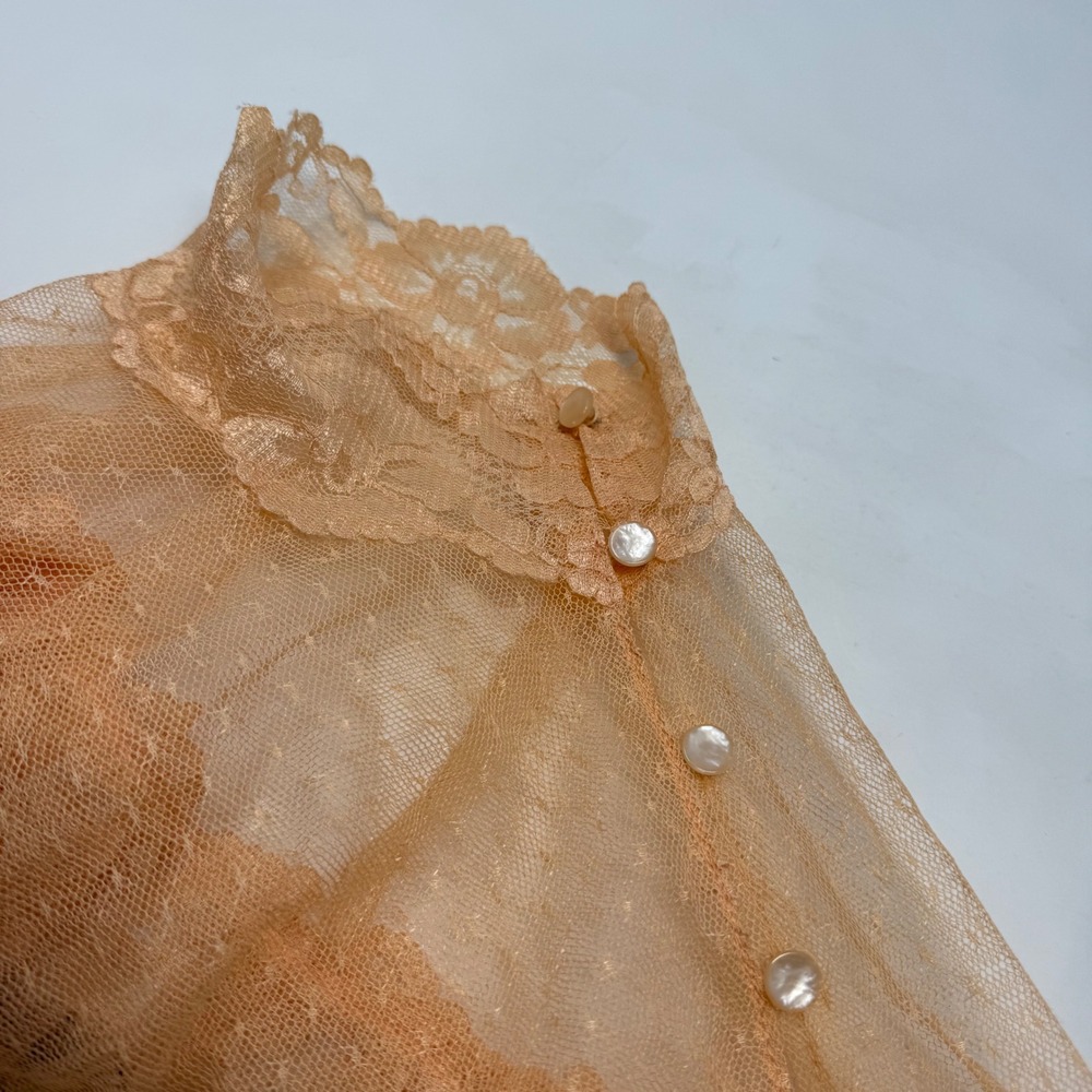 Vintage Peach Lace Capelet Sheer Mesh Victorian Ruffle High Neck Pearl Button 9 - Picture 7 of 8